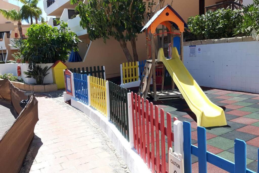 With Pool And Gardens Near The Coast Appartement San Miguel de Abona