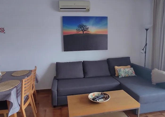 Apartment With Pool And Gardens Near The Coast